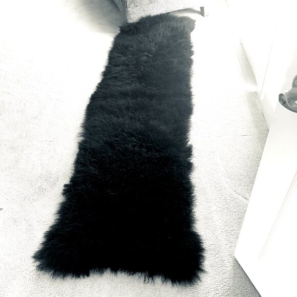 Long Hair 100% Tibetan Mongolian Lamb Lined in Luxurious Satin 89” X 23” - Picture 5 of 6